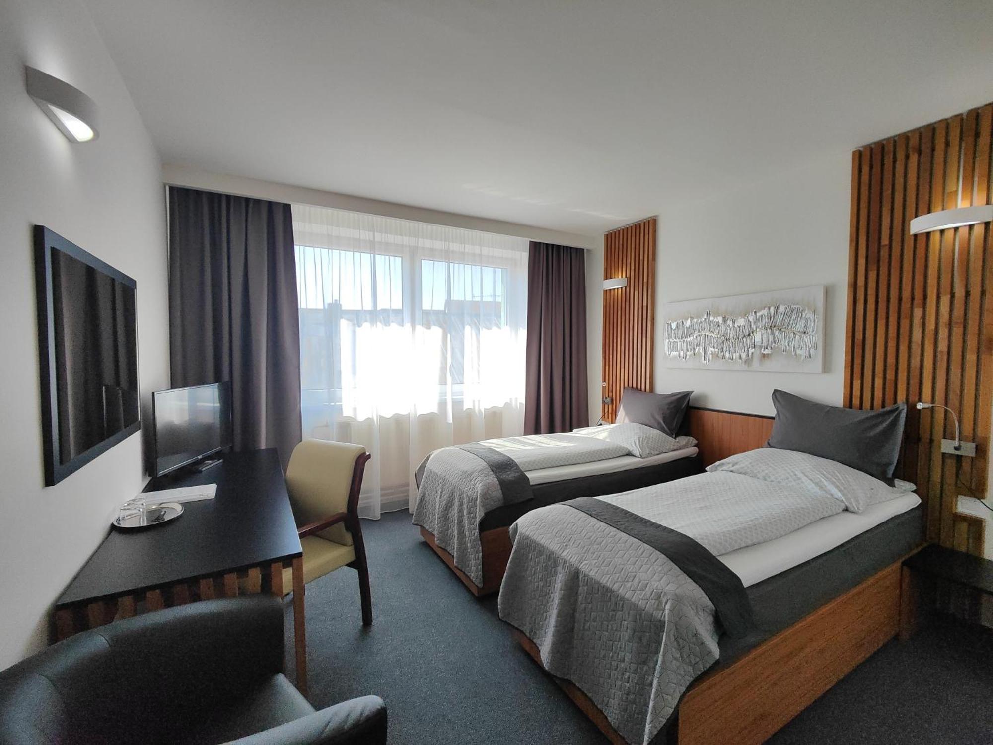 Hotel P7 ลูเชนเยช ภายนอก รูปภาพ