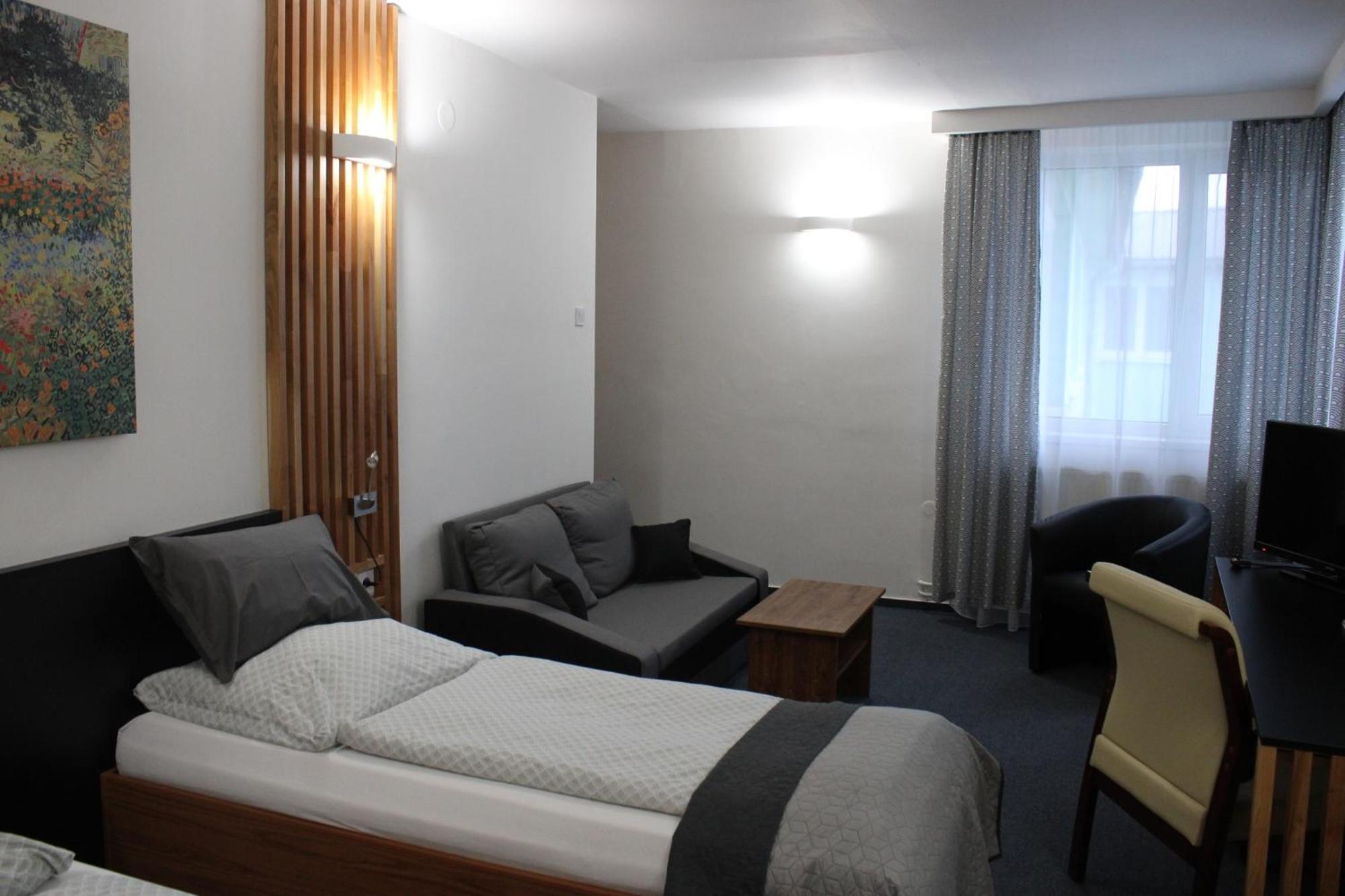 Hotel P7 ลูเชนเยช ภายนอก รูปภาพ